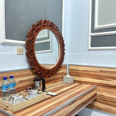 Banera Gili Homestay 吉利特拉旺安 外观 照片
