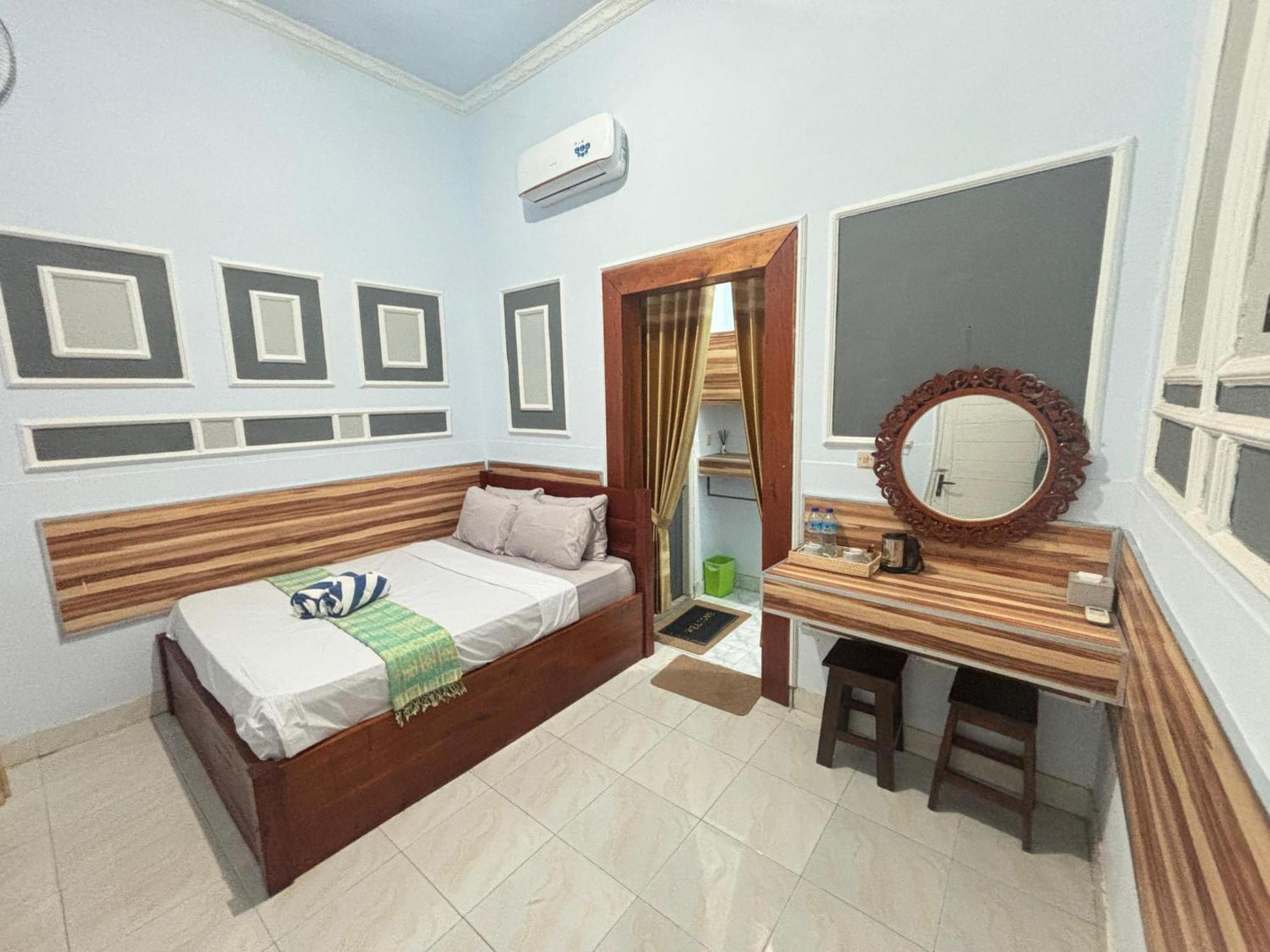 Banera Gili Homestay 吉利特拉旺安 外观 照片