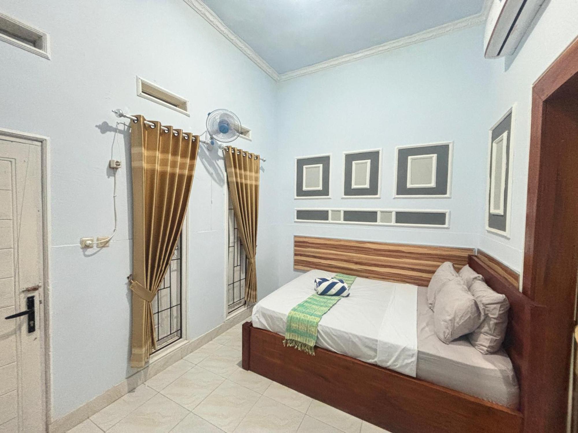 Banera Gili Homestay 吉利特拉旺安 外观 照片